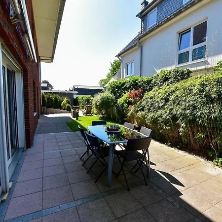 Ferienwohnung Nw 19 Mit Grosser Terrasse Куксхафен